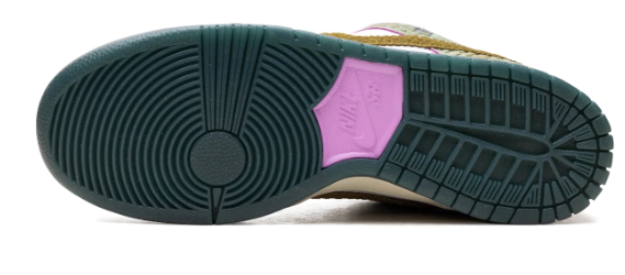 Nike SB Dunk Low 'Alexis Sablone - Chameleon' HJ3386-300