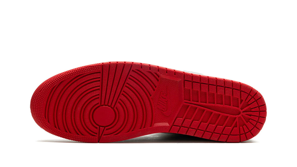 Jordan 1 Mid "Bred Shadow"