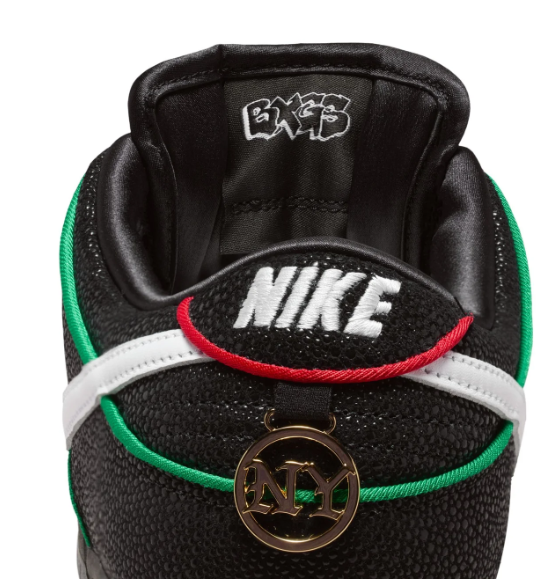 Nike SB Dunk Low Pro 'Black / White / Gum' HF3704-003